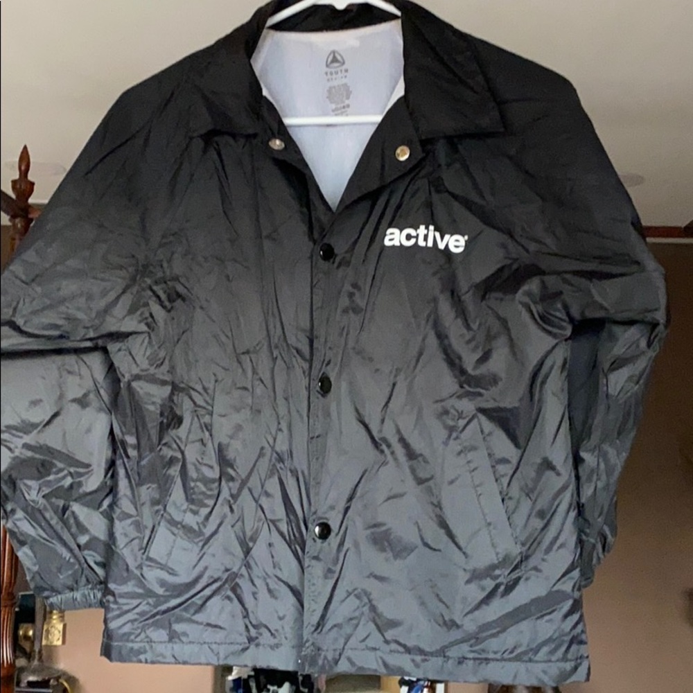 Boys Active lightweight jacket. - Picture 3 of 4